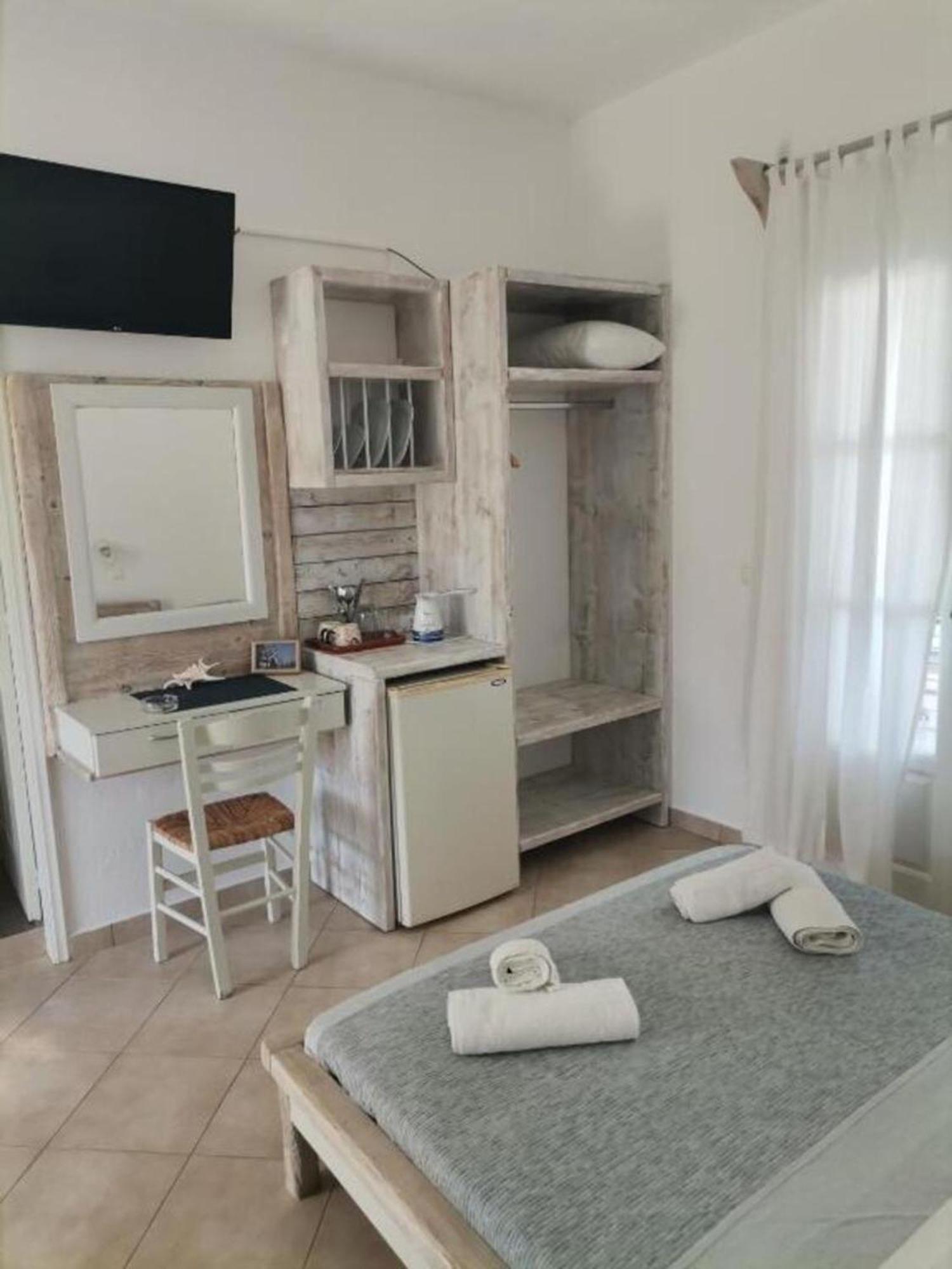 Harama Hotel Schinousa Schoinoussa Zewnętrze zdjęcie