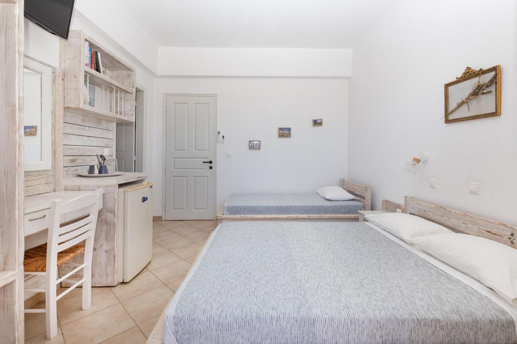 Harama Hotel Schinousa Schoinoussa Zewnętrze zdjęcie